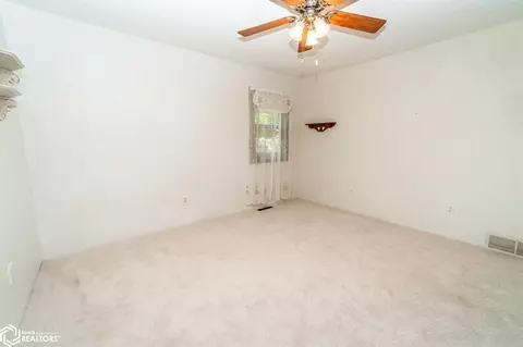 2613 B Ave, Garwin, IA 50632 photo 30