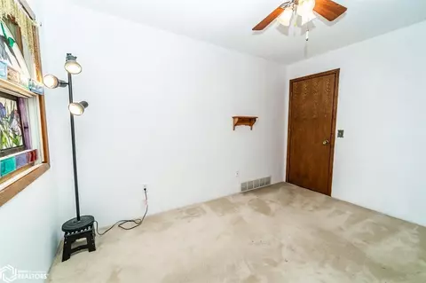 2613 B Ave, Garwin, IA 50632 photo 33