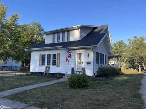 416 N Madison St, Bloomfield, IA 52537