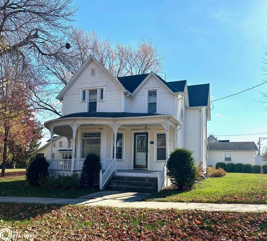 205 W Ellsworth