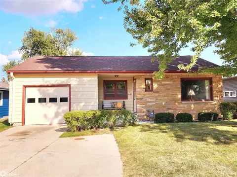 407 S Louisiana Ave, Mason City, IA 50401