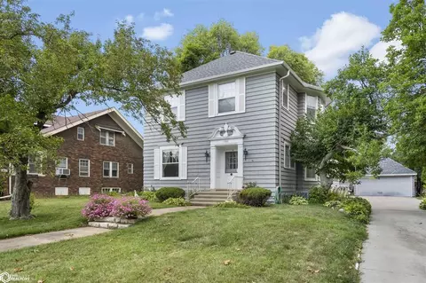 1700 8th Ave, Marion, IA 52302