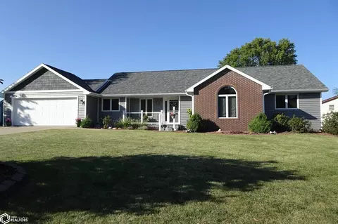 1907 Spring St, Grinnell, IA 50112