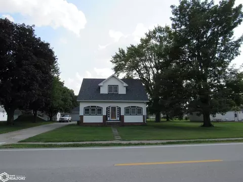 402 1st St, Sully, IA 50251