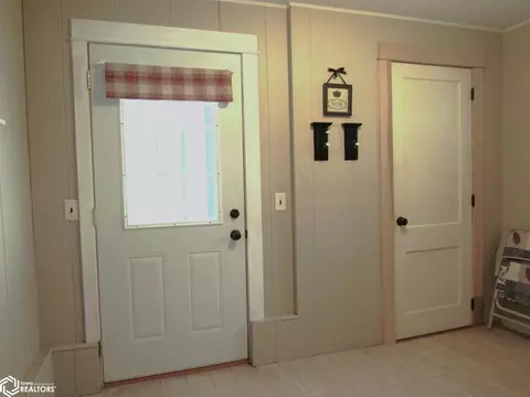 402 1st St, Sully, IA 50251 photo 35