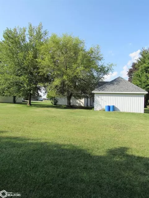 402 1st St, Sully, IA 50251 photo 41