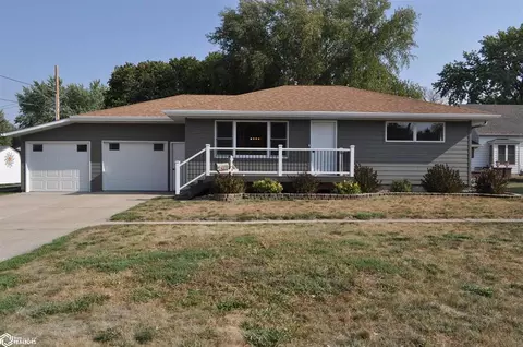 510 W 9th St, Carroll, IA 51401