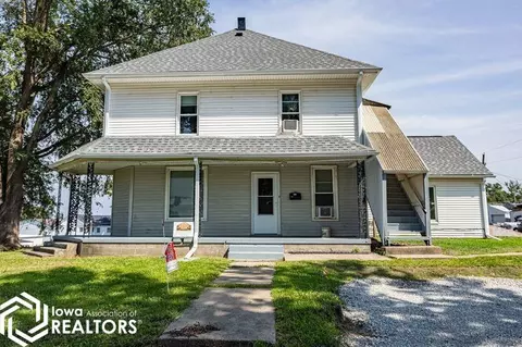 201 SE Locust, Leon, IA 50144