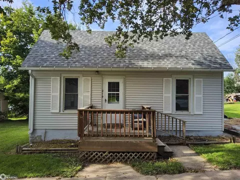210 W Kearney St, Avoca, IA 51521