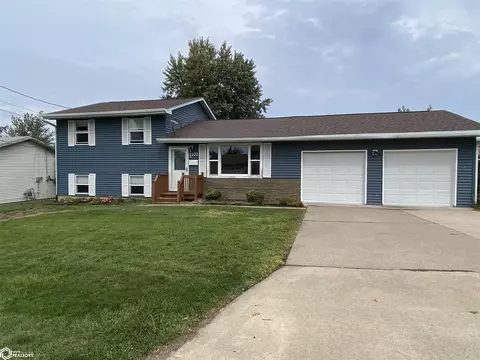 1101 W Jefferson Ave, Fairfield, IA 52556