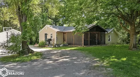 788 NW 66th Ave, Des Moines, IA 50313