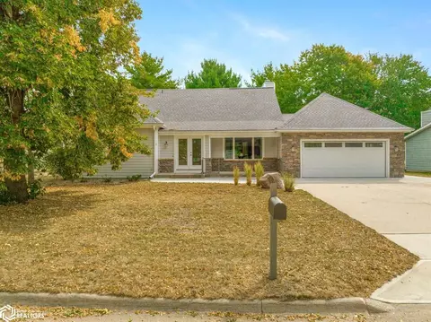 13 Quarry Rd, Mason City, IA 50401