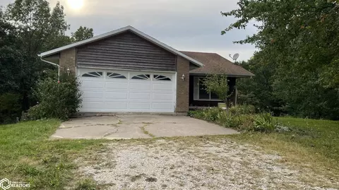 2347 242nd St, Donnellson, IA 52625