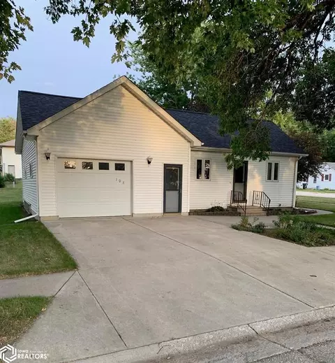 108 SW 3rd Ave, West Bend, IA 50597