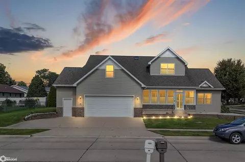 402 Whitewood St, Burlington, IA 52601