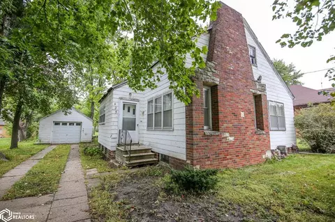 425 2nd St, Collins, IA 50055
