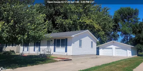 808 Maple Ln, Clear Lake, IA 50428