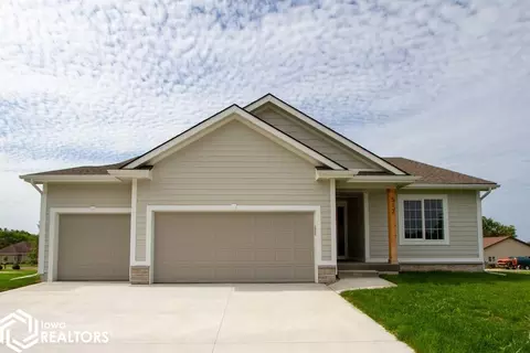 512 18th Ave E, Oskaloosa, IA 52577