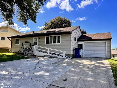 1015 Elm Street St, Manning, IA 51455