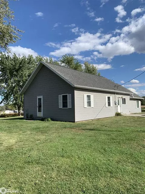 1210 Main St, Montrose, IA 52639