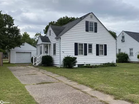 60 Richards Dr, Fort Madison, IA 52627