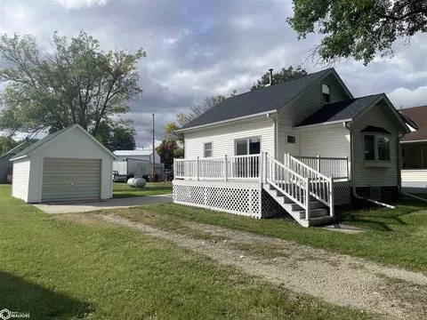 409 Main, Woden, IA 50484