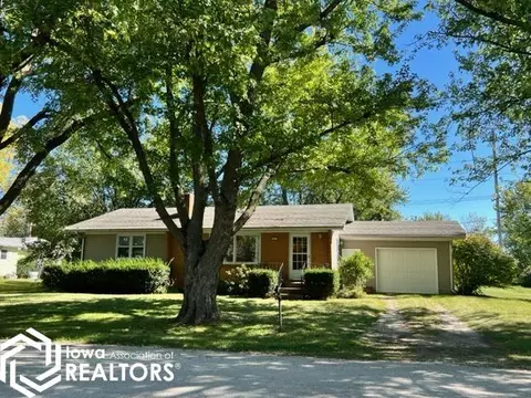 611 University St, Donnellson, IA 52625