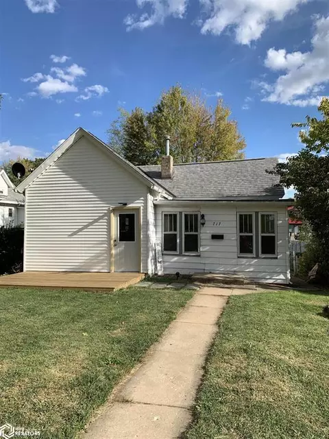 717 N 13 St, Keokuk, IA 52632