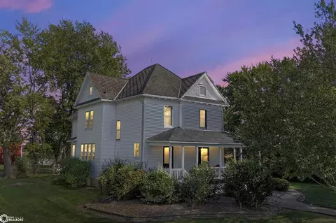 1382 James Ave, Mount Pleasant, IA 52641