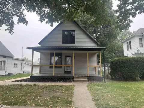 413 E Wheeler St, West Burlington, IA 52655