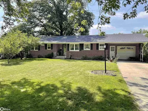 102 E Green St, Mount Pleasant, IA 52641