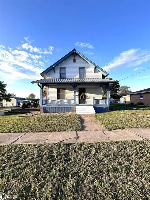 704 W Walnut St, Bloomfield, IA 52537