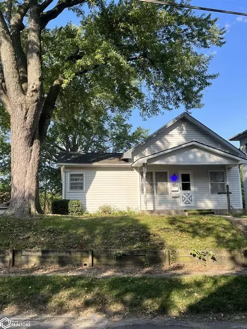 427 May Ave, Burlington, IA 52601