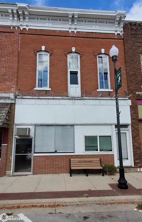 627 Main St, Ackley, IA 50601