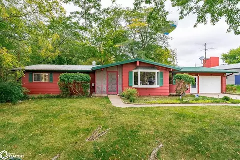 920 Main St, Columbus Junction, IA 52738