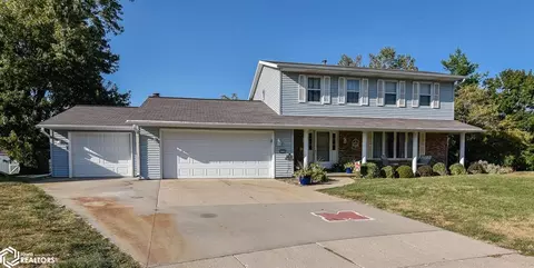 2301 Southridge Cir, Marshalltown, IA 50158