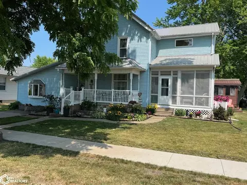 314 S Sunnyside St, Mediapolis, IA 52637