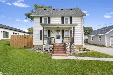 1023 1st St, Nevada, IA 50201
