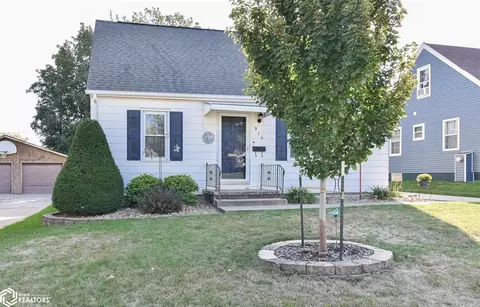 916 S 9th Ave, Marshalltown, IA 50158