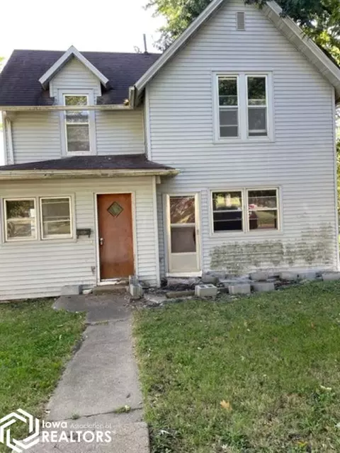 701 8th St, Corning, IA 50841