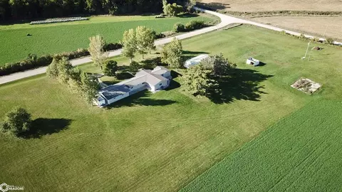 13668 N 39th Ave E, Grinnell, IA 50112