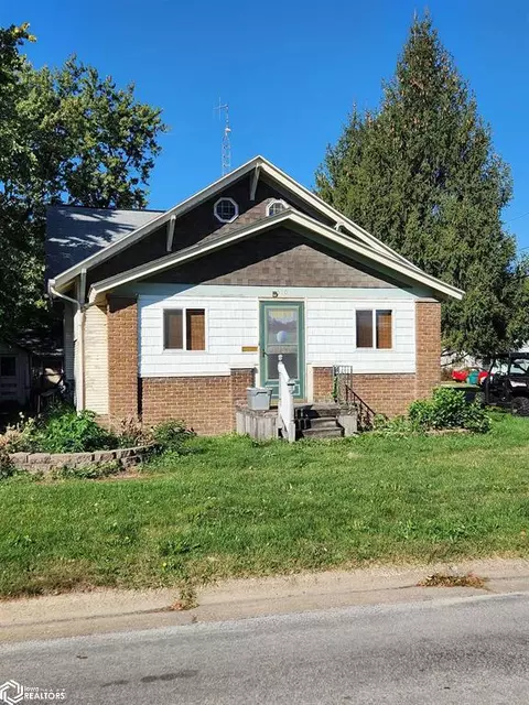 510 N Cedar St, Creston, IA 50801