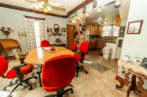 303 3rd St, Garwin, IA 50632 photo 8