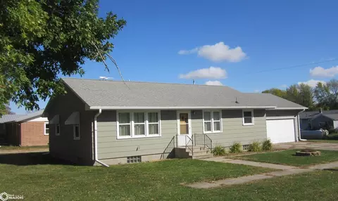 202 6th St, Woden, IA 50484