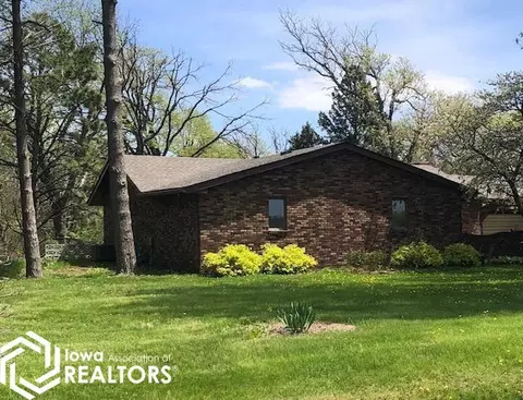 17719 Eagle Ave, Clear Lake, IA 50428