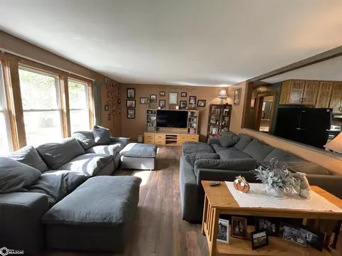 1319 E Grant St, Centerville, IA 52544 photo 9