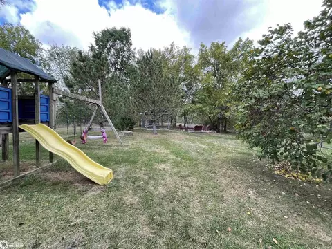 1319 E Grant St, Centerville, IA 52544 photo 55