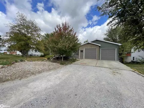 1319 E Grant St, Centerville, IA 52544 photo 3