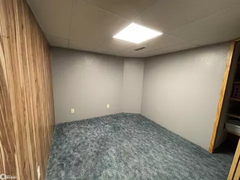 1319 E Grant St, Centerville, IA 52544 photo 40