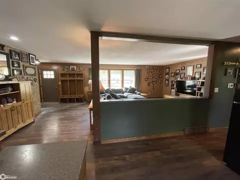 1319 E Grant St, Centerville, IA 52544 photo 21